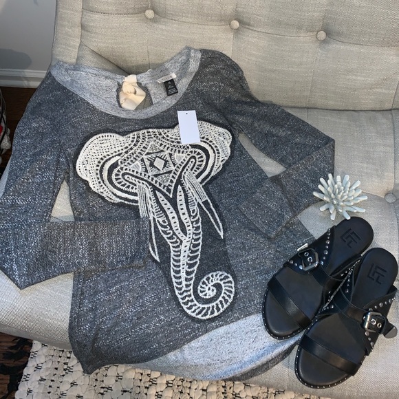 TI + LO Tops - BNWT Elephant Long Sleeve